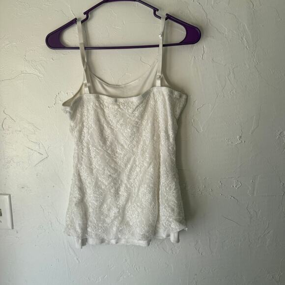 Maurices White Lace Cami Tank Top M Floral‎ Lined Y2K Coquette Layering Stretchy - Picture 6 of 9